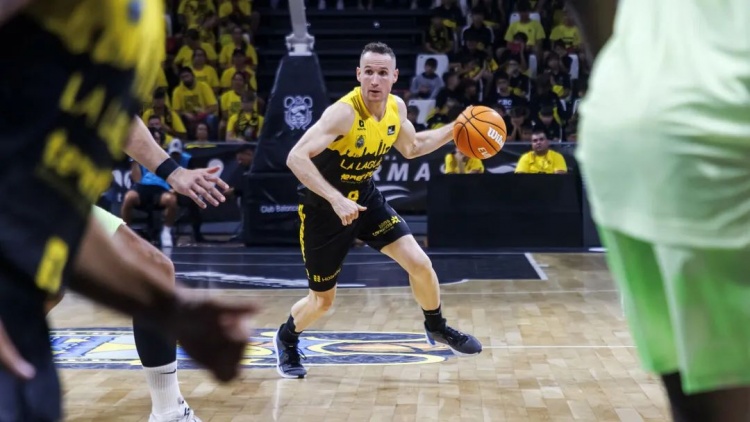 NBA初代老六，42歲進(jìn)入生涯巔峰？！