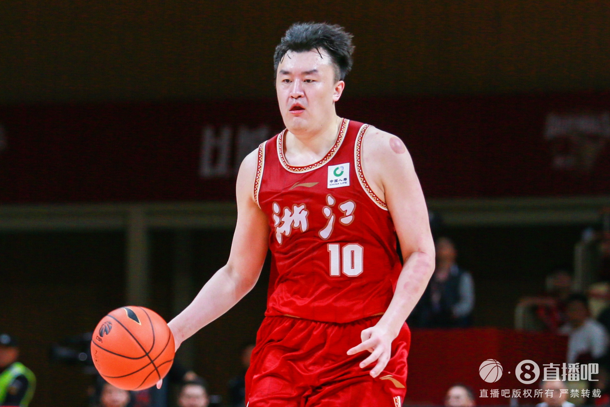 狀態(tài)火熱！劉澤一半場7投5中貢獻11分9板0失誤 正負值+15