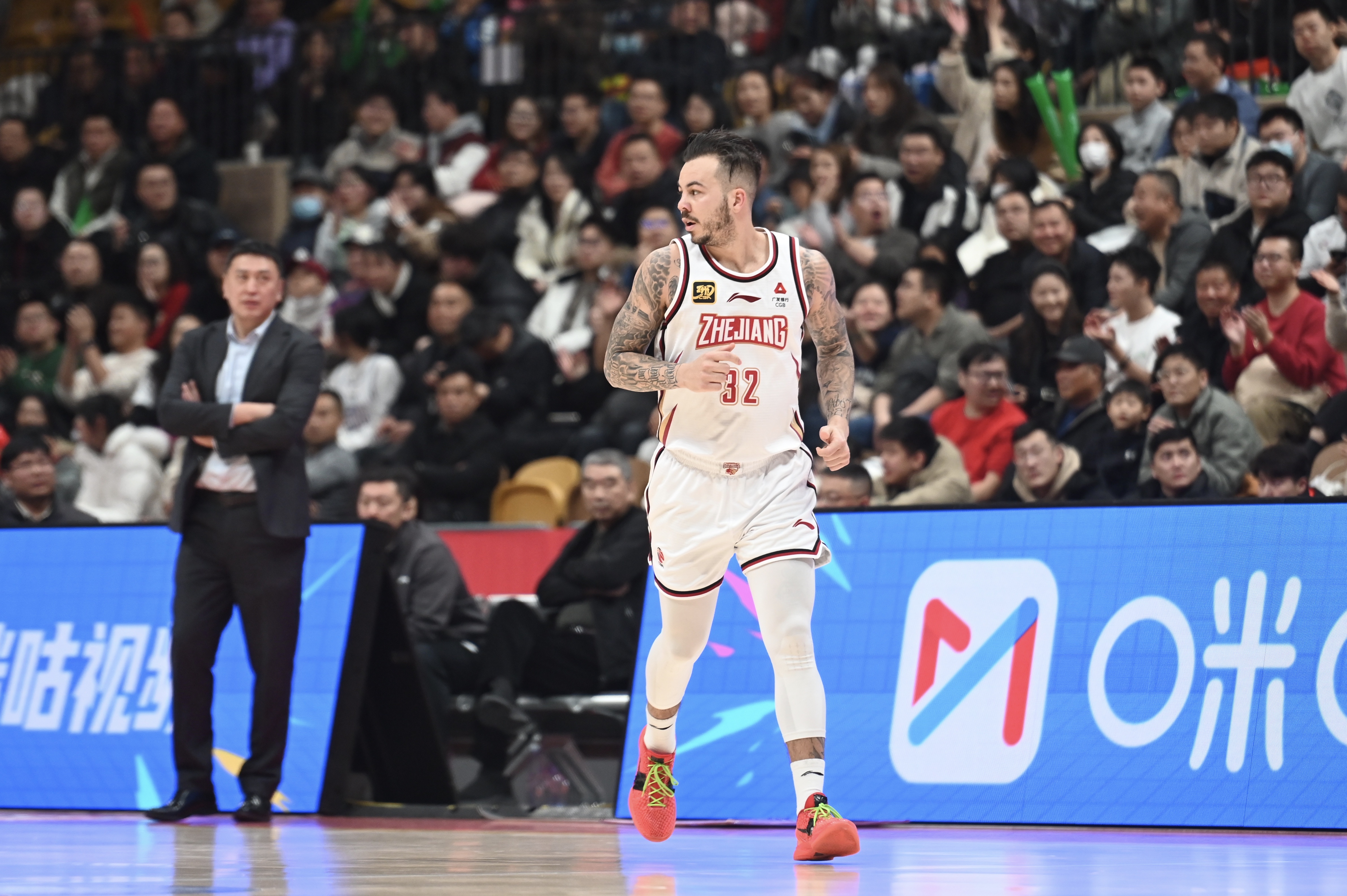 得分爆炸力！約克23中13得34分2板8助4斷 三分11中6